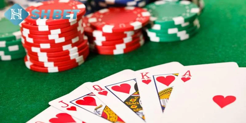 Bí quyết thắng lớn khi chơi game bài poker online cho newbie